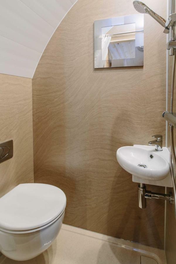 Hotel Campion Glamping Pod Cheltenham Exterior foto